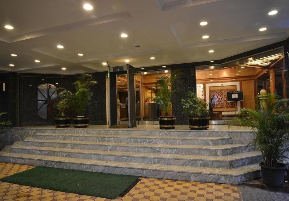 Hotel Kala Sagar Pune Exterior photo
